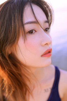 硕大粗长撑裂了小龙女